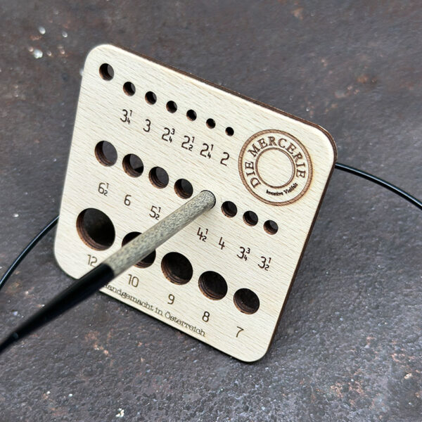 Knitting Needle Gauge